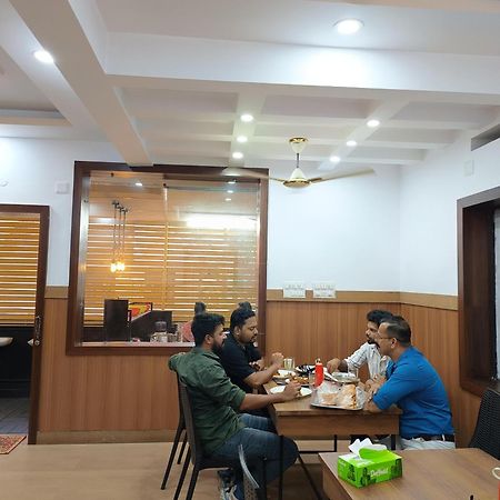 Blue Bell Cochin Airport Hotel Nedumbassery Ngoại thất bức ảnh
