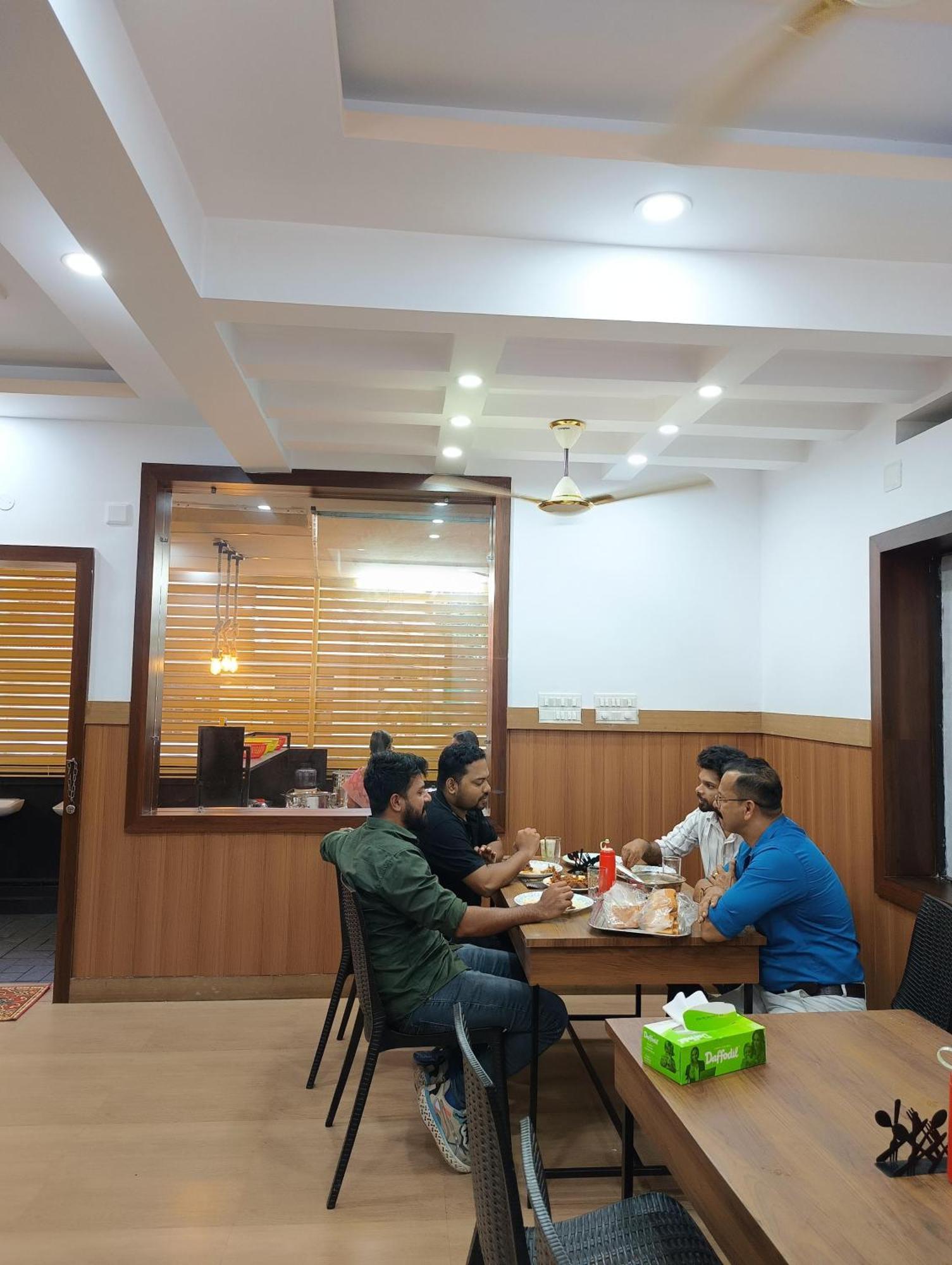 Blue Bell Cochin Airport Hotel Nedumbassery Ngoại thất bức ảnh