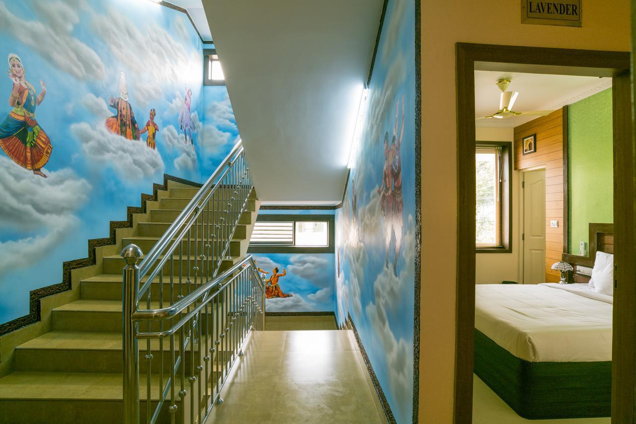 Blue Bell Cochin Airport Hotel Nedumbassery Ngoại thất bức ảnh