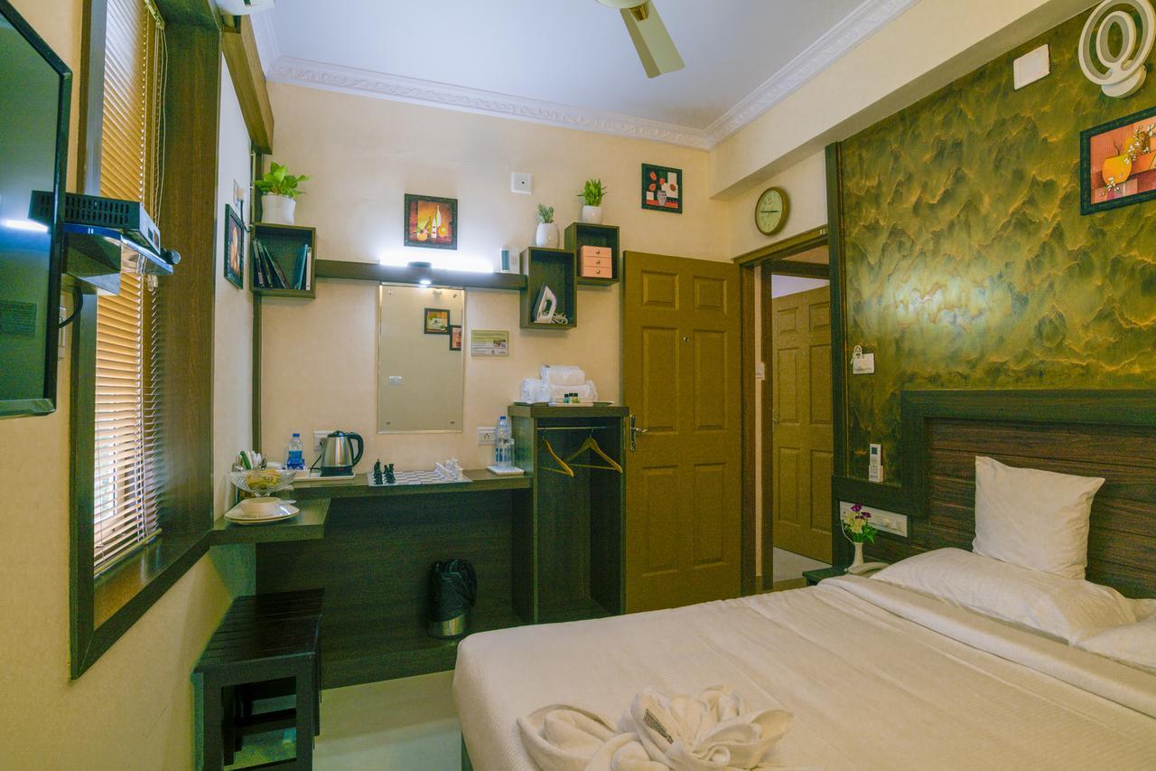 Blue Bell Cochin Airport Hotel Nedumbassery Ngoại thất bức ảnh