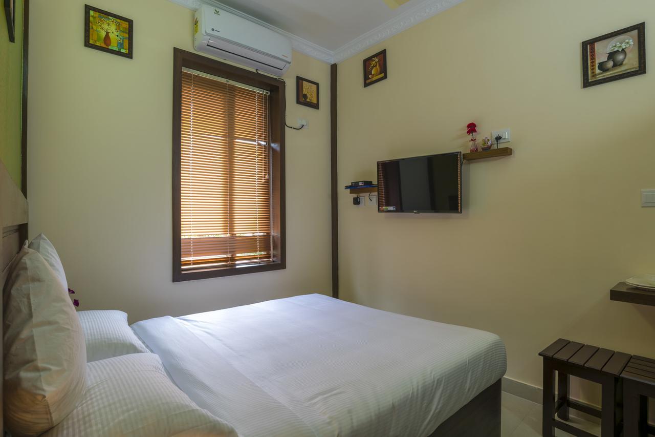 Blue Bell Cochin Airport Hotel Nedumbassery Ngoại thất bức ảnh