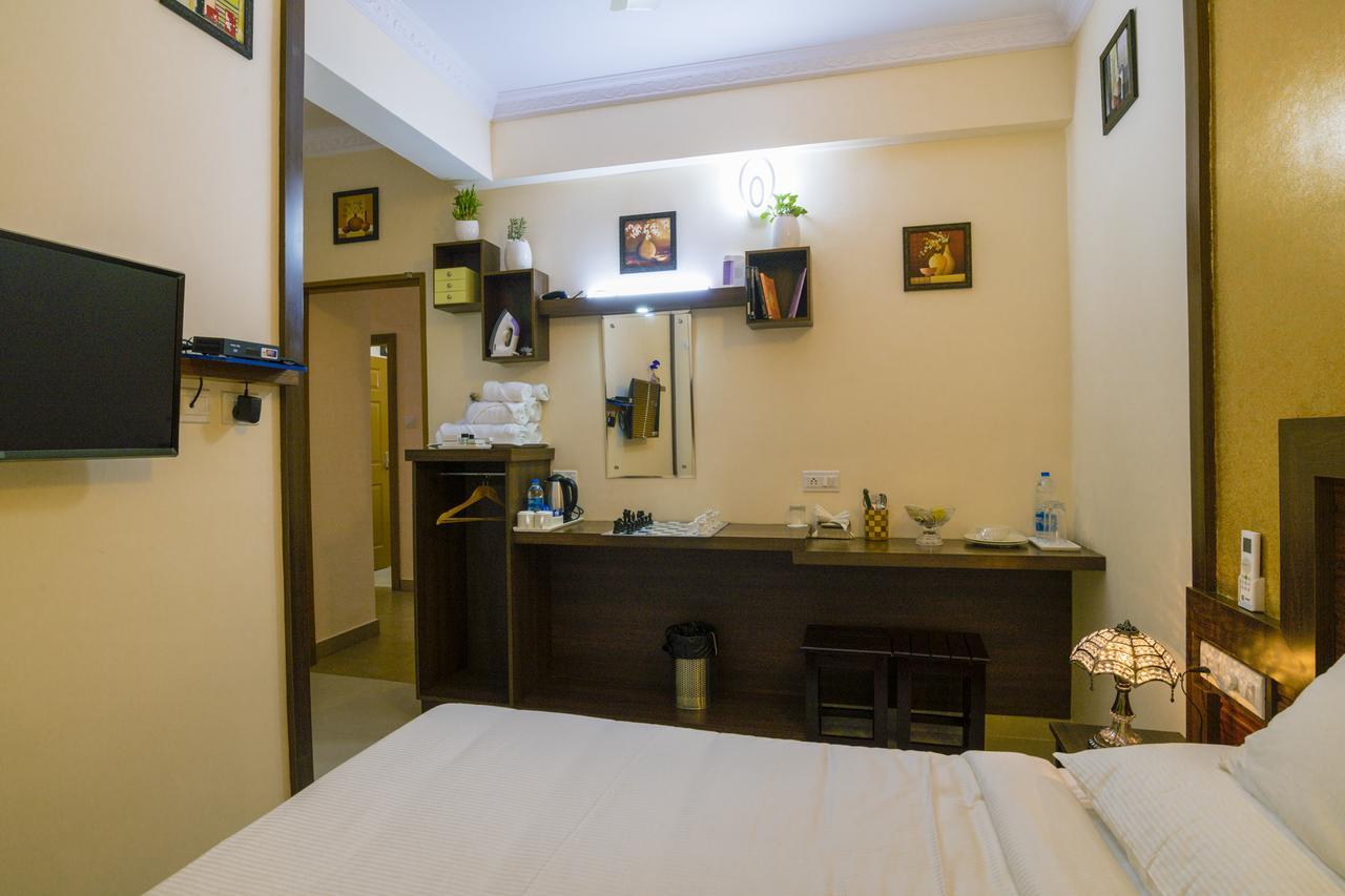 Blue Bell Cochin Airport Hotel Nedumbassery Ngoại thất bức ảnh