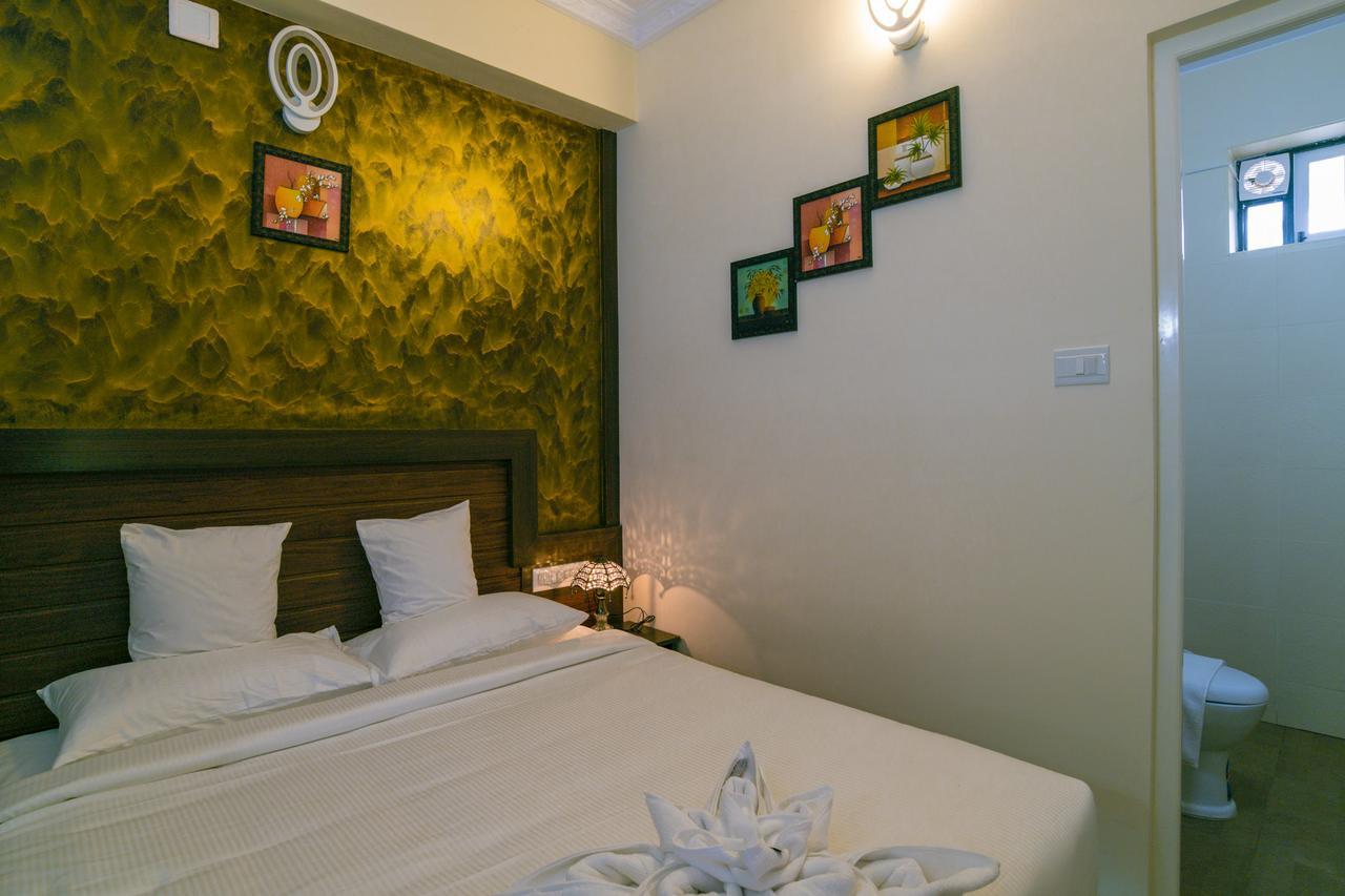 Blue Bell Cochin Airport Hotel Nedumbassery Ngoại thất bức ảnh