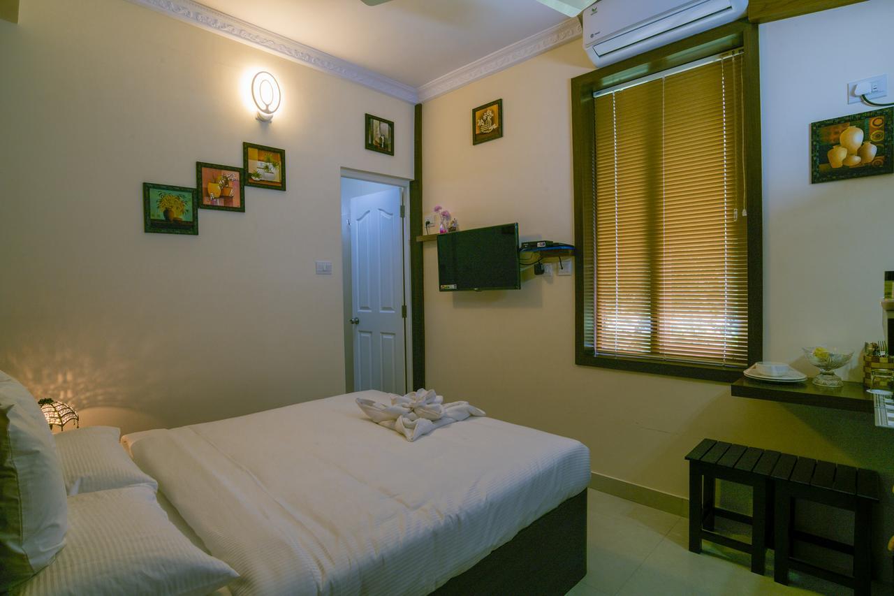 Blue Bell Cochin Airport Hotel Nedumbassery Ngoại thất bức ảnh